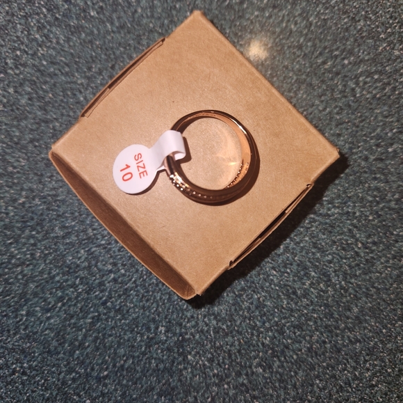 Bomb Party Ring size 10 rbp#7023 Charming Grace Amethyst Cubic Zirconia NWT - Picture 4 of 5